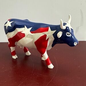 Patriotic Cow Figurine - Red, White, and Blue cow parade number 7747 Americow